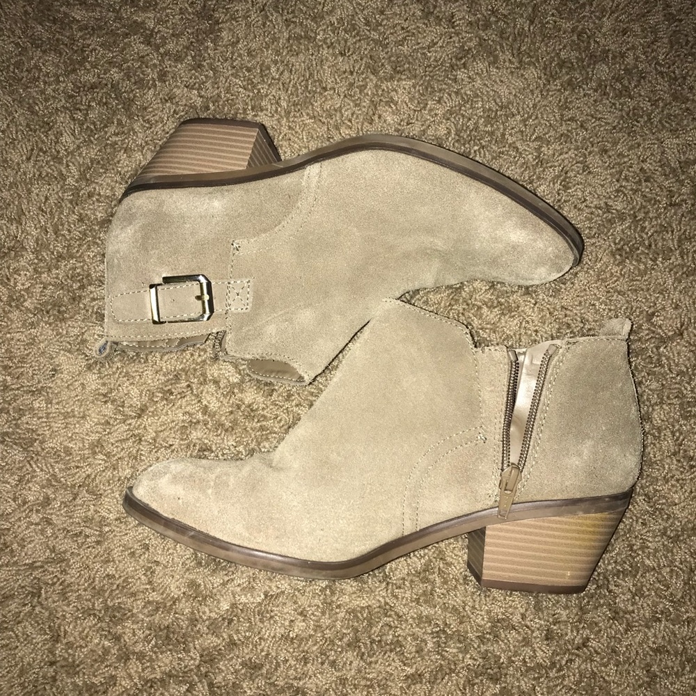 Tan ankle boots, great condition